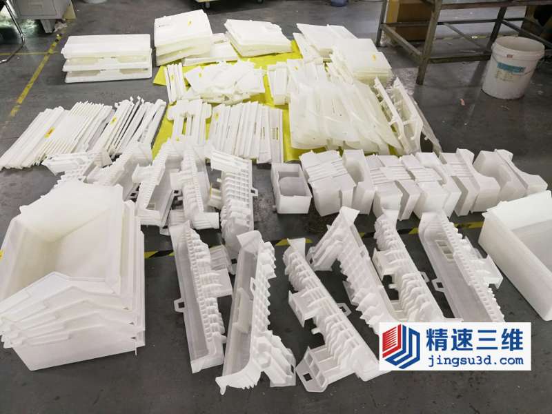 塑膠產(chǎn)品不用開模能小批量生產(chǎn)嗎？模具太貴了怎么解決？